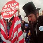 Stati Uniti, anche la Louisiana approva legge anti-aborto