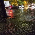 • Roma ancora sott'acqua: allagamenti e traffico in tilt