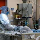 Allarme degli anestesisti: casi non meno gravi di marzo, si alza curva epidemica