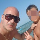 Varese, uccide il figlio di 7 anni e accoltella l'ex moglie: il corpo del bimbo nell'armadio
