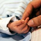 Neonata di 16 giorni sottoposta a terapia genica contro la Sma: scoperta con lo screening neonatale