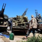 Libia, Italia più sola: vertice subito. A Sirte avanza Haftar