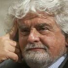 Grillo, minacce online: «Condoglianze, avrai lutti in famiglia»