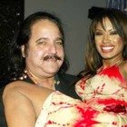 Il re dei film porno arrestato per stupro: quattro donne accusano Ron Jeremy, rischia l'ergastolo La parodia di Maradona Foto