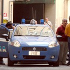Uno sconosciuto si avvicina e tenta di portarle via il figlio di 4 anni. Scatta la denuncia
Le prime immagini non confermano la versione della donna Uno sconosciuto si avvicina e tenta di portarle via il figlio di 4 anni. Scatta la denuncia
Le prime immagini non confermano la versione della donna
