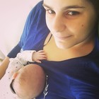 Caterina Simonsen diventa mamma: «Ecco mio figlio Tommaso, per lui ho vinto le malattie»