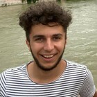 Lago di Bracciano, tenta la traversata: Samuel scompare davanti all’amico. Disperso un turista olandese di 22 anni
