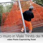 Crolla muro in Viale Trinita` dei Monti Video