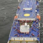 Stena Scandica, incendio a bordo di una nave al largo delle coste svedesi: paura tra i 300 passeggeri, ma nessun ferito