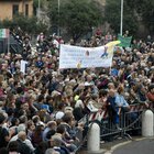 No Green pass in piazza in tutta Italia: «Via l'obbligo vaccinale», ma il governo dice no. Paura per il G20