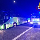 Incidente sull'A1, Flixbus si schianta nel Modenese: un morto e sei feriti