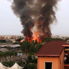 immagine Incendi nel campo rom di Barra, arriva l'Esercito
