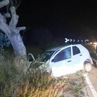 Cesine, auto contro un albero: morto un uomo, grave una donna