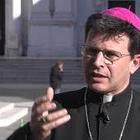 L'appello del Vescovo di Loreto: «State a casa e seguite le regole, anche io uso la mascherina»
