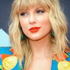 Taylor Swift dona 30mila dollari a una ragazza per pagarsi gli studi. «Ha realizzato il mio sogno»