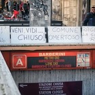 Metro Barberini, flash mob di commercianti: «Da Raggi e Atac promesse da marinaio»