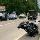 Incidente sulla Treviso Mare, motociclista si impiglia in un cavo spezzato dal maltempo: morto sul colpo