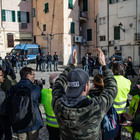 Sanremo, i gilet gialli manifestano in piazza