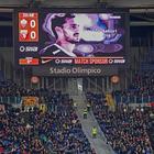 Roma-Torino, per Astori applausi, un minuto di silenzio e giocatori abbracciati