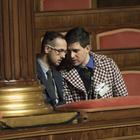•Giovanardi in Senato, "Due ragazzi si baciano in Tribuna"