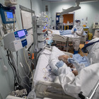 Dentro la terapia intensiva del Covid 3 Hospital di Casal Palocco