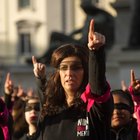 Sanremo, all'Ariston il flash mob contro la violenza sulle donne