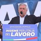 Berlusconi, Tajani: "Contro di lui plotone d'esecuzione con ordini dall'alto"