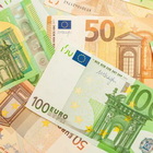 Gli euro cambiano faccia, ecco da quando