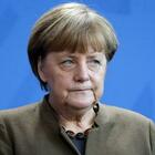 Merkel sui negazionisti del Covid: «Sono un attacco al nostro stile di vita»