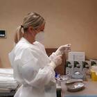 Vaccini, Sanofi in soccorso della Ue realizzerà 100 milioni di dosi per conto della rivale Pfizer