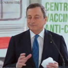 Vaccini, Draghi: «Hub Fiumicino luogo di speranza, ne usciremo»