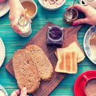Fai colazione prima delle 7 e vivi più a lungo: ecco perché