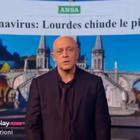 Crozza e il coronavirus: «Piscine chiuse a Lourdes, messaggio di Dio?»