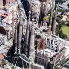 A Barcellona la Sagrada Familia riapre dopo tre mesi per duemila operatori della sanità e delle forze dell'ordine