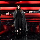 Sanremo 2021, Laura Pausini emozionata sul palco: «Ho la lingua a cammello»