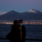 Controlli anti-Covid a Napoli, denunciate 14 persone senza mascherina ai Quartieri spagnoli