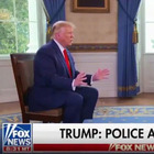 Trump, la frase choc: «I poliziotti che soffocano sono come quelli che in un torneo di golf sbagliano un putt» VIDEO