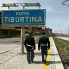 Roma: dimentica lo zaino a bordo del treno e chiede aiuto alla polizia, ma dentro c'è droga