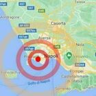 Terremoto a Napoli, altre due scosse a Pozzuoli: più di venti fenomeni, lo sciame sismico è finito alle 7.23