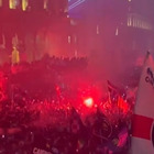 Inter, festa scudetto per oltre 350mila in piazza Duomo: raffica di malori tra la folla