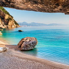 Sardegna, la grotta delle fate e le incisioni "magiche": il luogo magico del Baunei