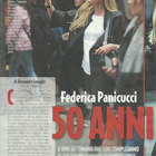 Federica Panicucci, selfie per le strade di Milano (Novella2000)
