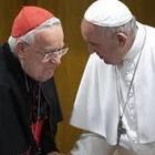 Il cardinale Bassetti perde la pazienza: «Criticare il Papa va bene, ma questo distruttismo no»