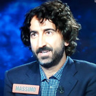 Flavio Insinna, Massimo Cannoletta torna a giocare all'Eredità. Fan increduli: «Che succede?»