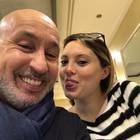 Maurizio Battista: «Io e Alessandra Moretti ci siamo lasciati». L'annuncio su Facebook Video