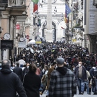 Covid, lo studio internazionale: «In Italia la diffusione si attenuerà dalla metà di aprile»