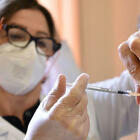 Vaccino, per gli over 80 da oggi le prenotazioni: mega hub a Fiumicino