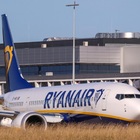 «Ho paura di volare»: aereo Ryanair fa scendere il passeggero a Ciampino