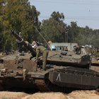 Gaza, nessuna tregua a Gaza: Israele invia altre truppe. Moavero: «Sostegno a Tel Aviv»