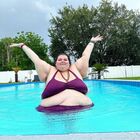 «Le feste a base di sesso per obesi sono un incubo, non ci andrò più», la rivelazione choc della modella over size
